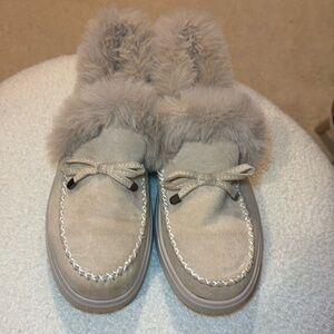 Wild Diva Lounge Faux Fur Trim Moccasins Size 9